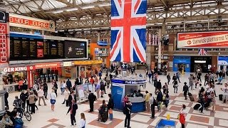 A Walk Through The London Victoria Station London England [upl. by Wendy110]